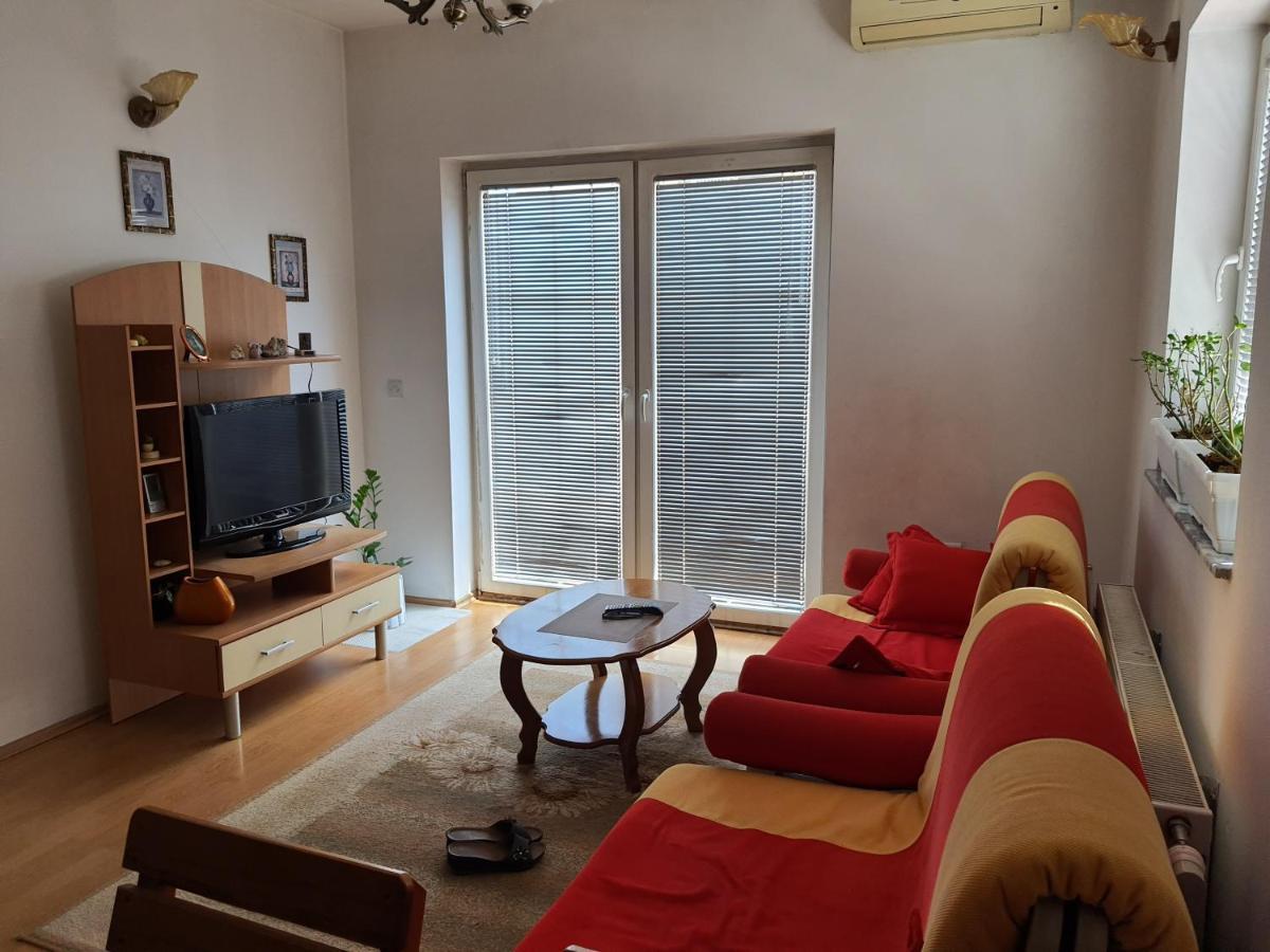 Zogu Apartments - City View Pristina Buitenkant foto